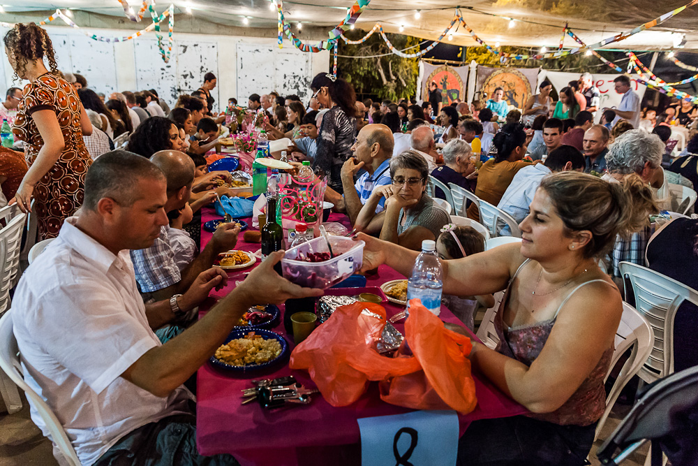 סוכות בגשר הזיו תשע"ג (צולם ע"י אלי דינור)