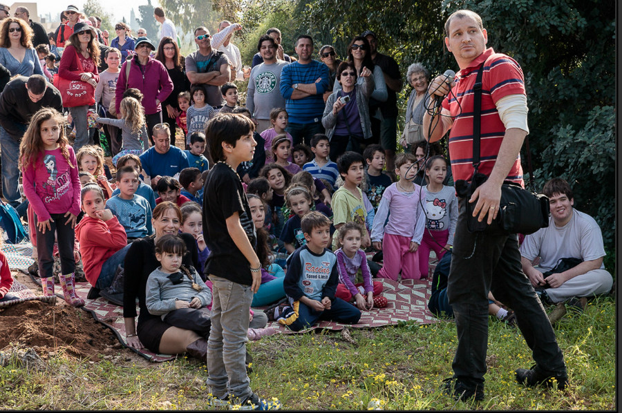 24ע''י אלי דינור