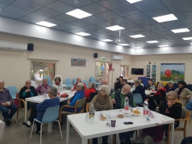 תמונות מאירועים שונים ( ימי הולדת וחוגים ) במועדון 60 +(38 תמונות)