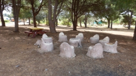 פינת ישיבה חורשת הידידות
