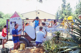 שבועות 1987 8